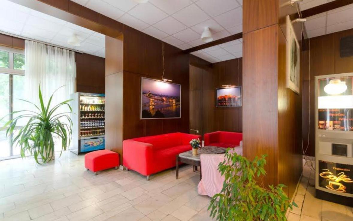 Hermina Apartmanok Westend Budapesta Exterior foto