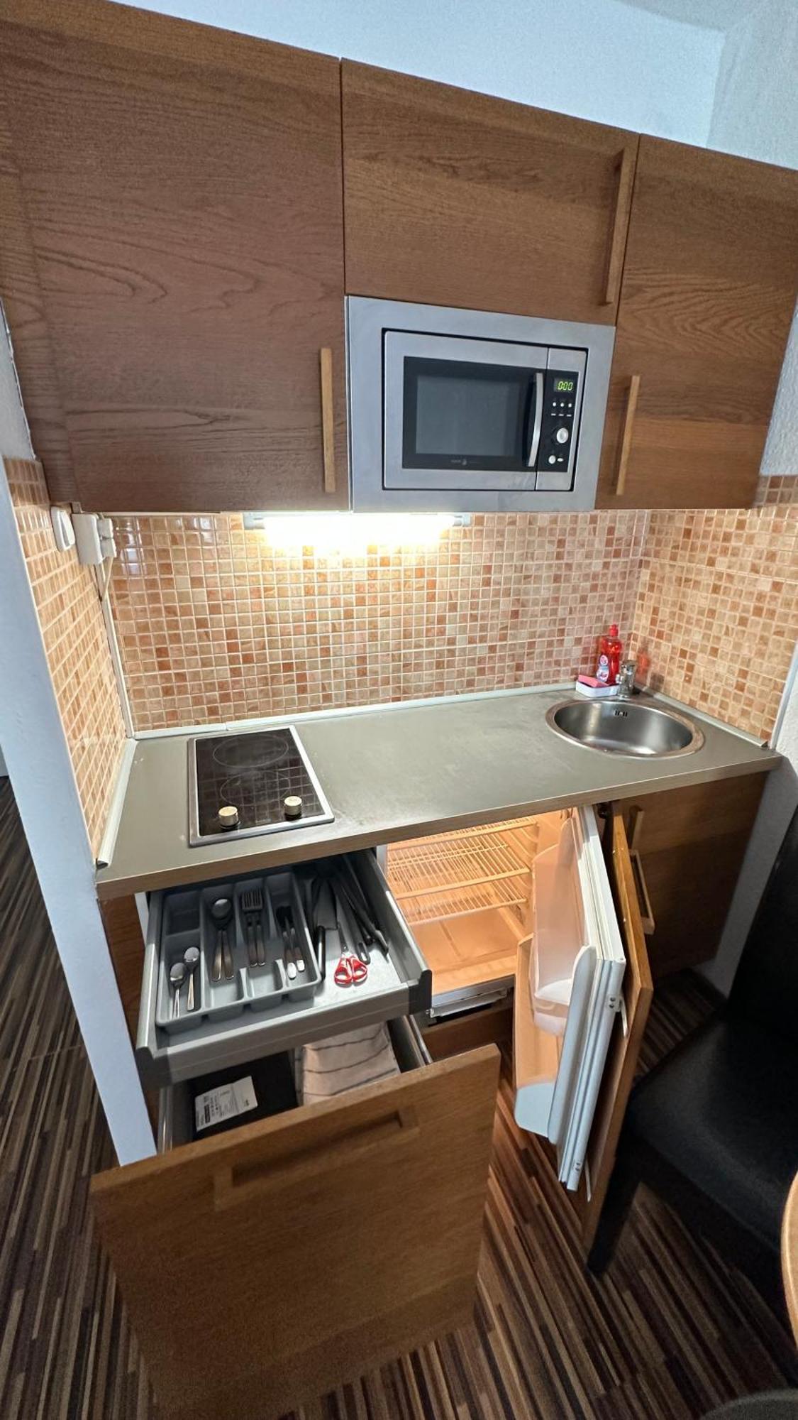 Hermina Apartmanok Westend Budapesta Exterior foto